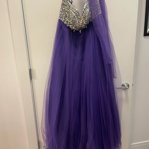 Prom dress/ evening gown. Size 4
